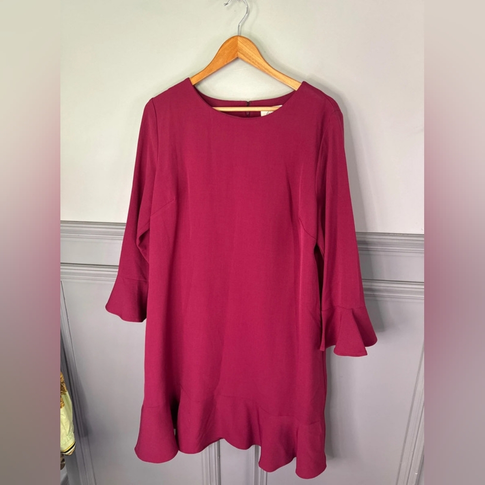 Amazing burgundy flared detail dress